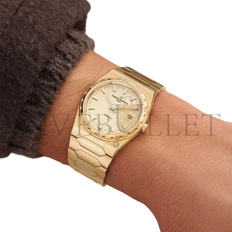 VACHERON CONSTANTIN OVERSEAS SELF-WINDING 37 MM 4200H222J-B935
